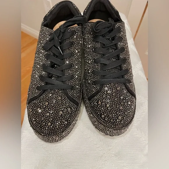 INC “Lolaf Pewter Bling” Size 10 Tennis Shoes - Picture 5 of 8